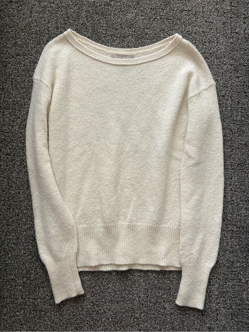Banana Republic Off-White Scoop Neck Knit Sweater